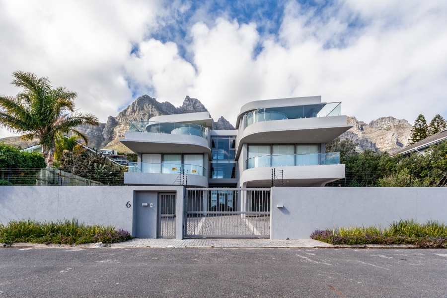 To Let 4 Bedroom Property for Rent in Camps Bay Western Cape